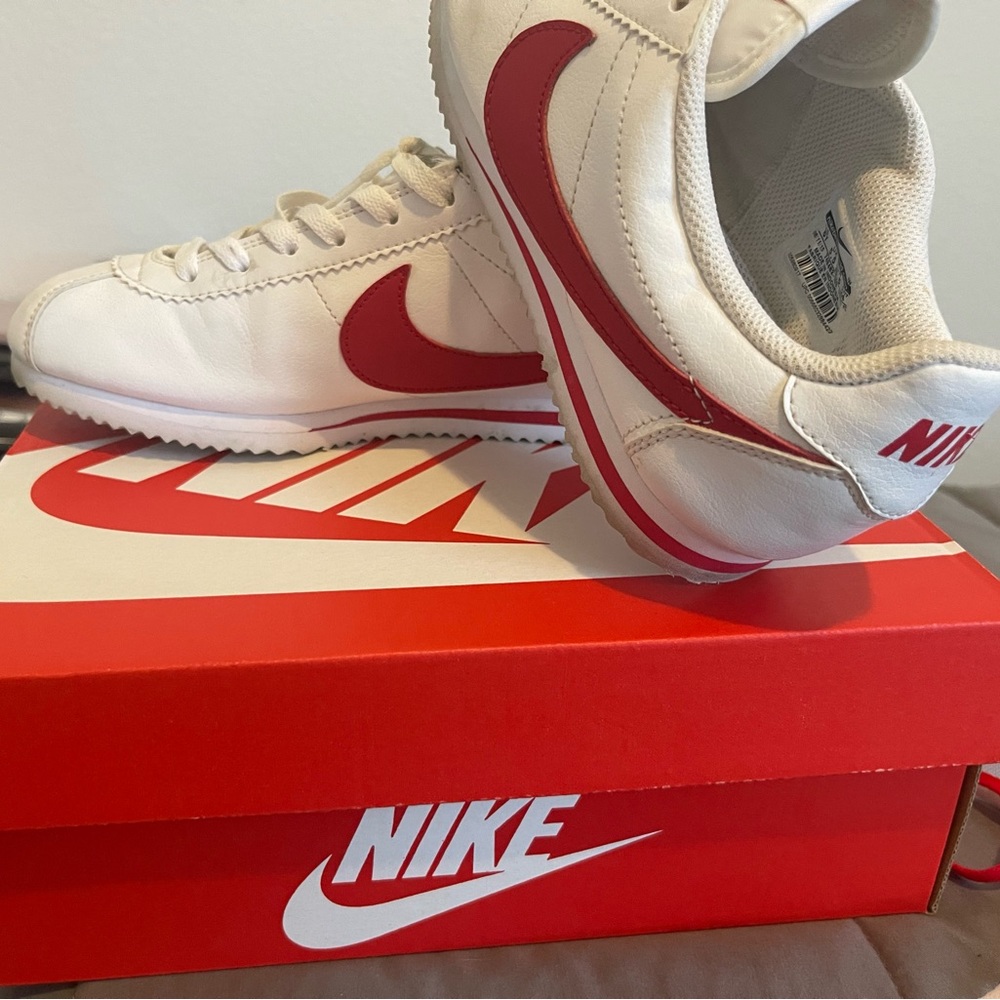 Women’s Nike cortez